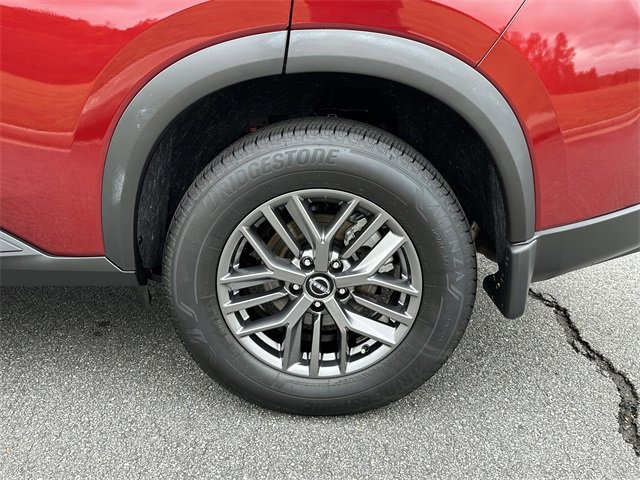 Certified 2025 Nissan Rogue S image 10