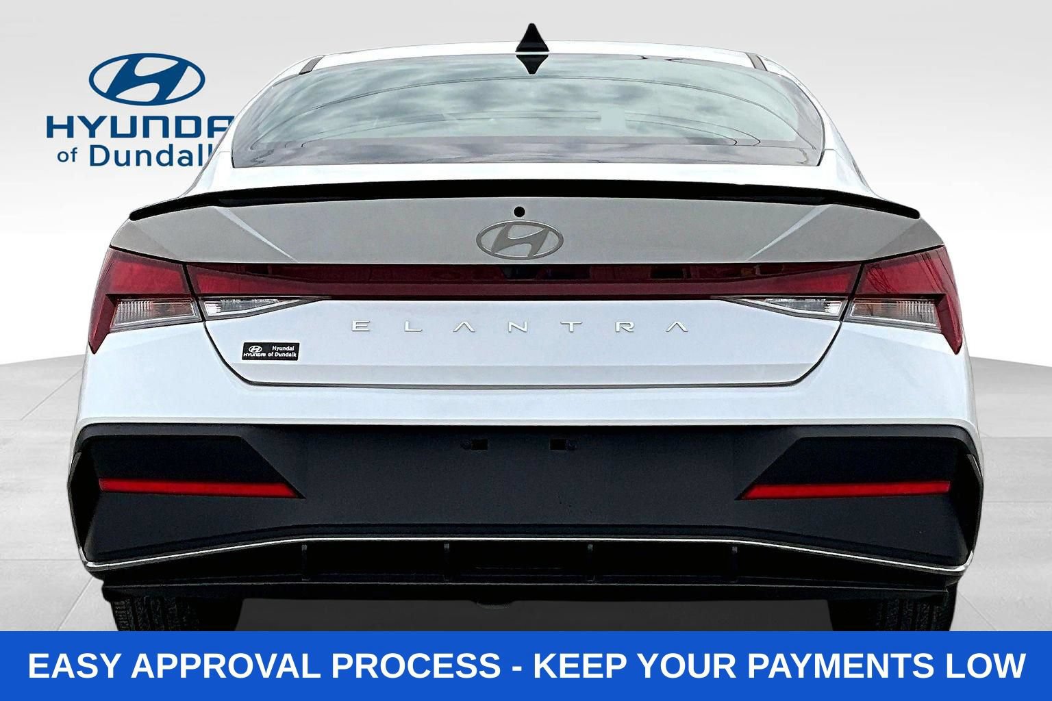Used 2023 Hyundai Santa Fe SEL w/ Premium Package FWD image 7