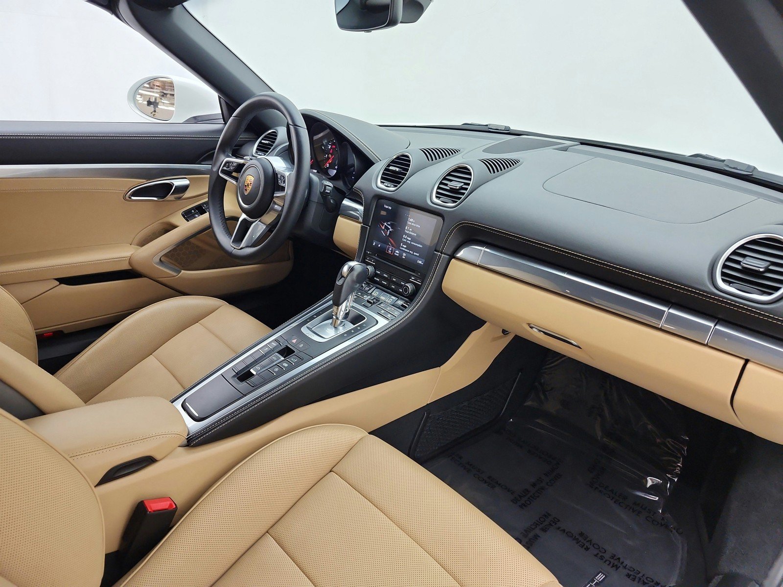 Used 2022 Porsche 718 Boxster RWD image 19