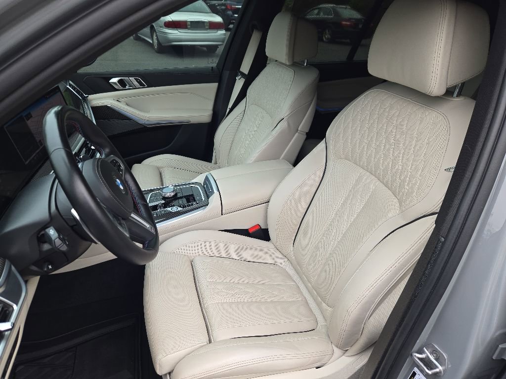 Used 2024 BMW X5 M60i AWD/4WD image 14
