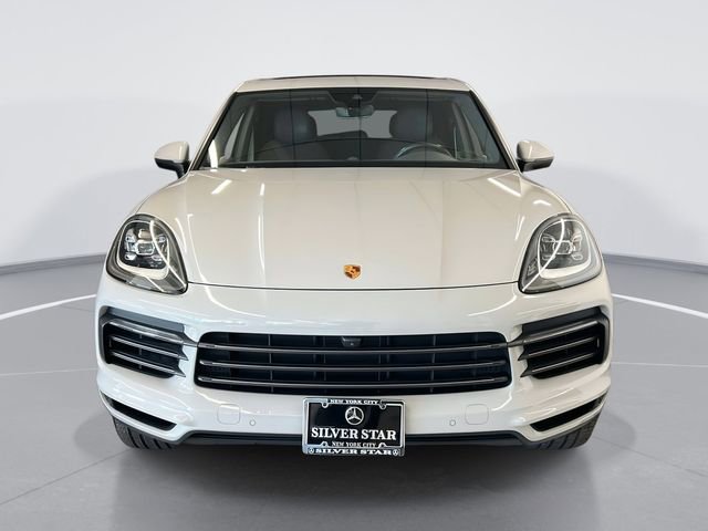 Used 2022 Porsche Cayenne Platinum Edition image 2