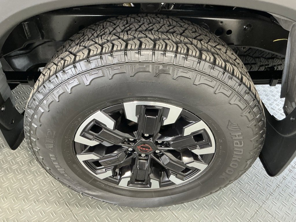 Used 2023 Nissan Frontier PRO-4X w/ Pro Convenience Package image 30