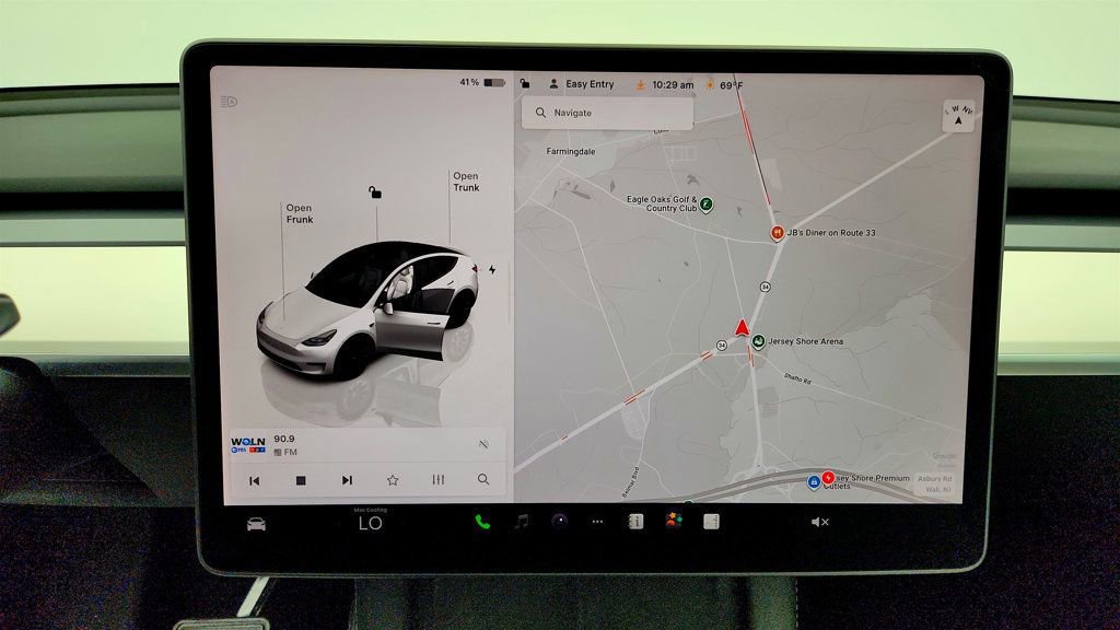 Used 2023 Tesla Model Y Long Range image 22
