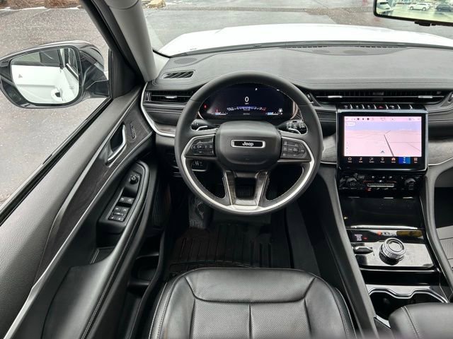 Used 2023 Jeep Grand Cherokee Limited w/ Luxury Tech Group II image 27