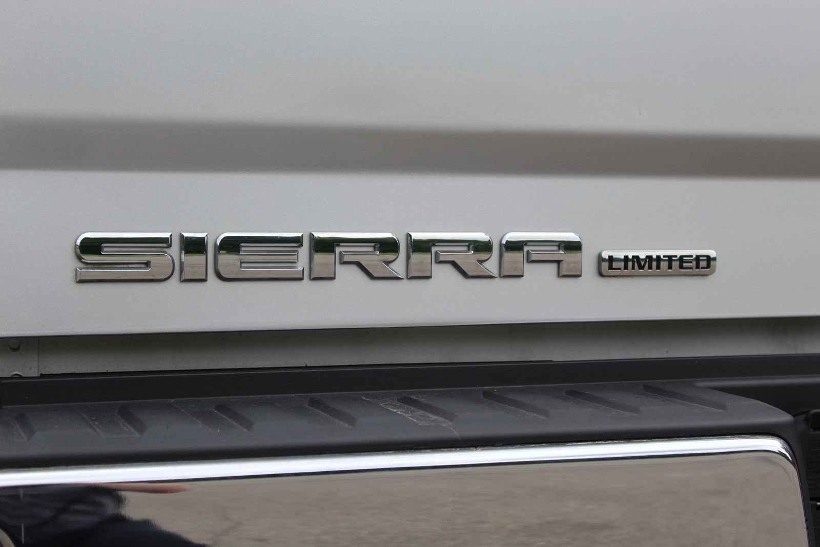 Used 2019 GMC Sierra 1500 Limited w/ Sierra Convenience Package AWD/4WD image 25