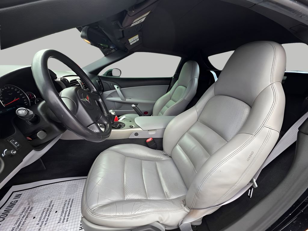 Used 2005 Chevrolet Corvette Convertible w/ Preferred Equipment Group image 17