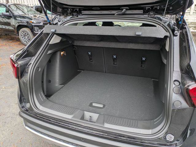 New 2026 Chevrolet Trax LT w/ Driver Confidence Package image 25
