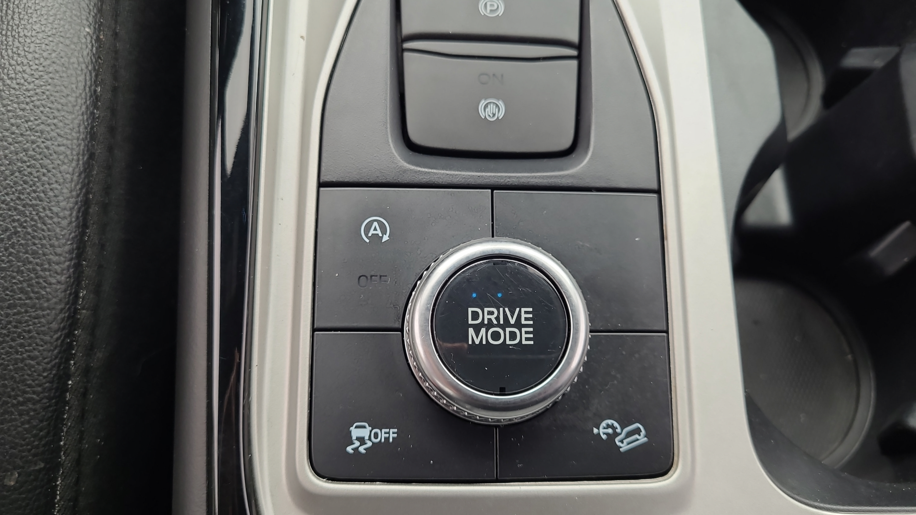 Used 2024 Ford Explorer ST w/ Equipment Group 401A AWD/4WD image 24