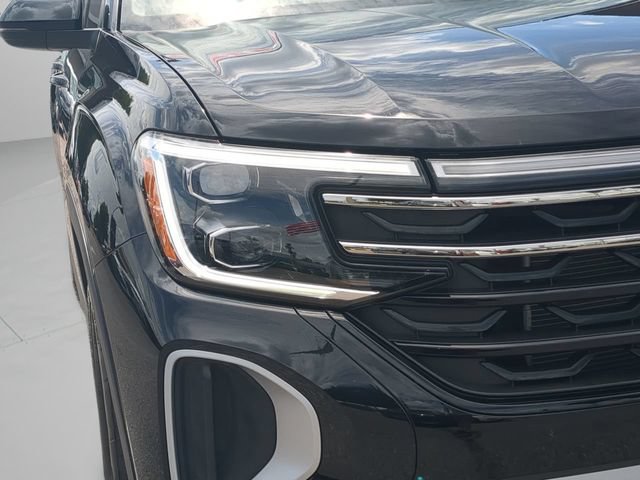 Used 2024 Volkswagen Atlas Peak Edition SEL AWD/4WD image 36