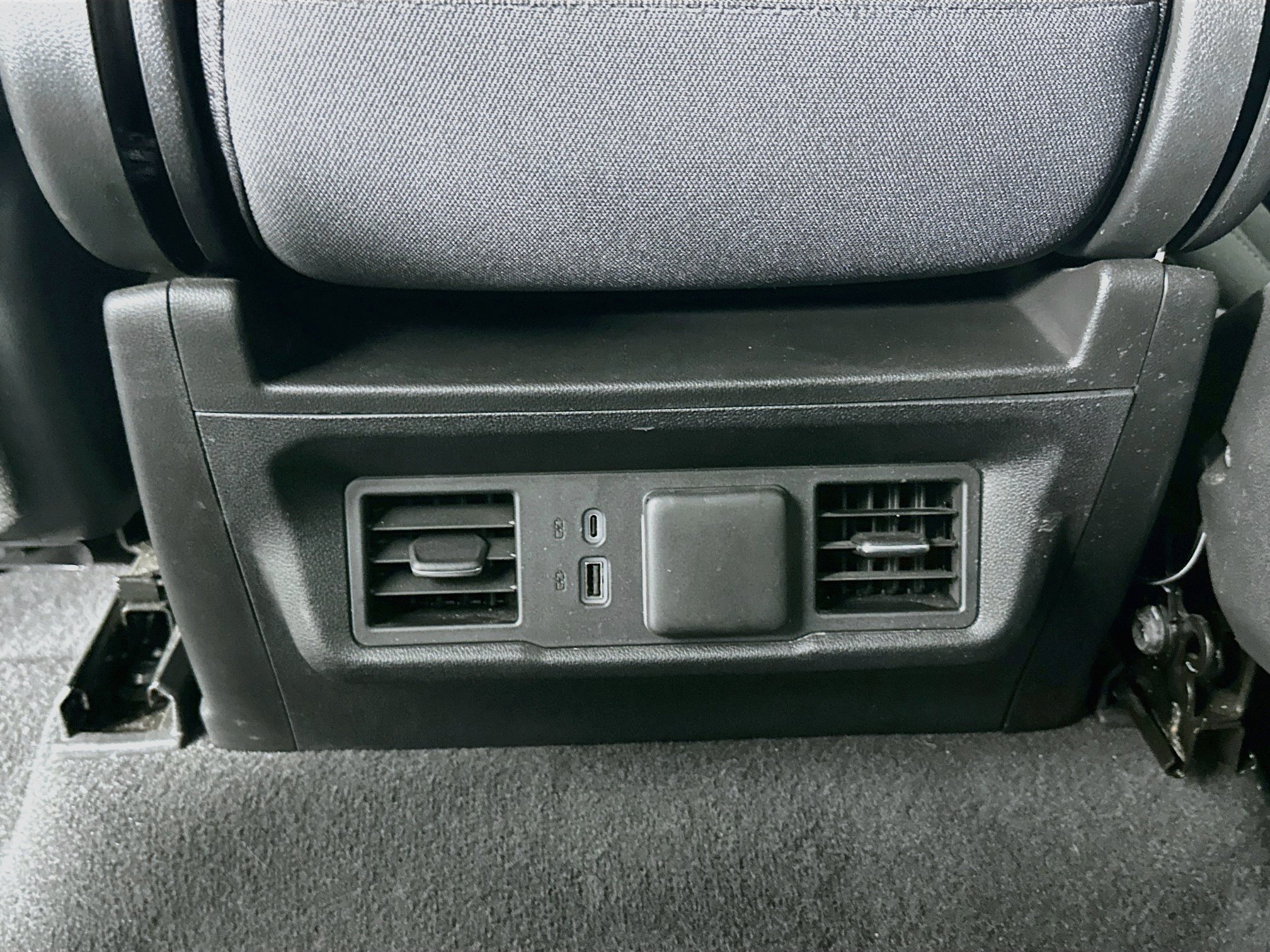 Used 2024 Chevrolet Silverado 1500 LT AWD/4WD image 26