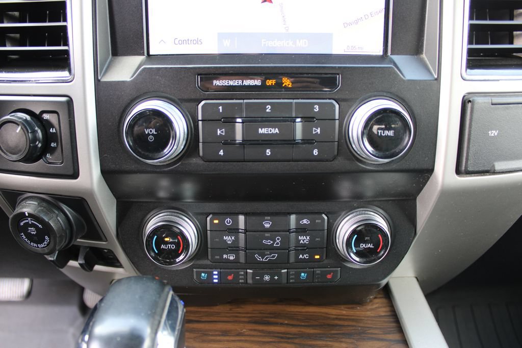 Used 2020 Ford F150 Lariat w/ Equipment Group 502A Luxury AWD/4WD image 24