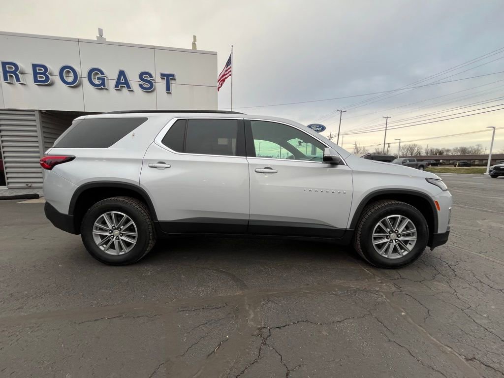 Used 2022 Chevrolet Traverse LT w/ LPO, Floor Liner Package image 2