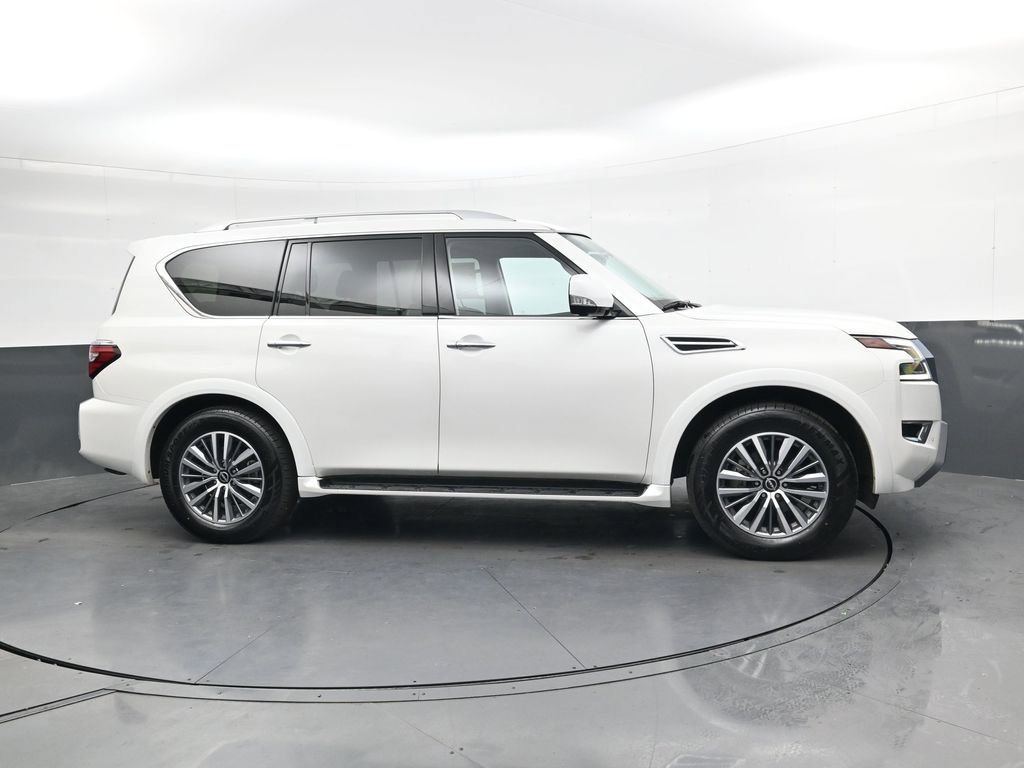 Used 2024 Nissan Armada SL w/ Captain's Chairs Package video 2