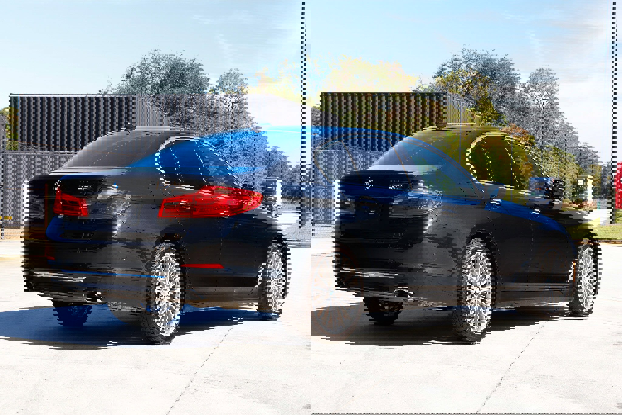 Used 2017 BMW 540i image 16