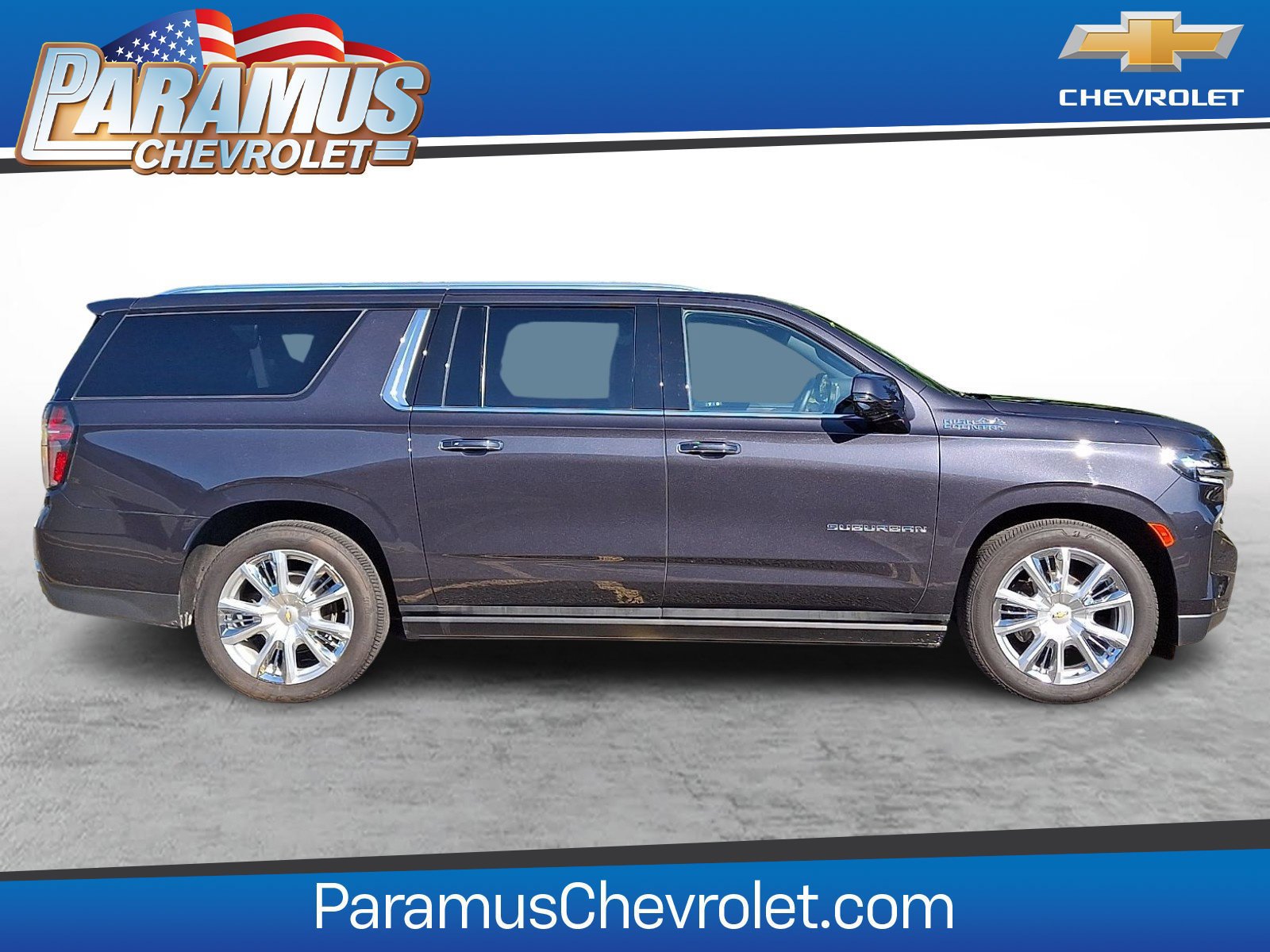 Used 2024 Chevrolet Suburban High Country AWD/4WD image 7
