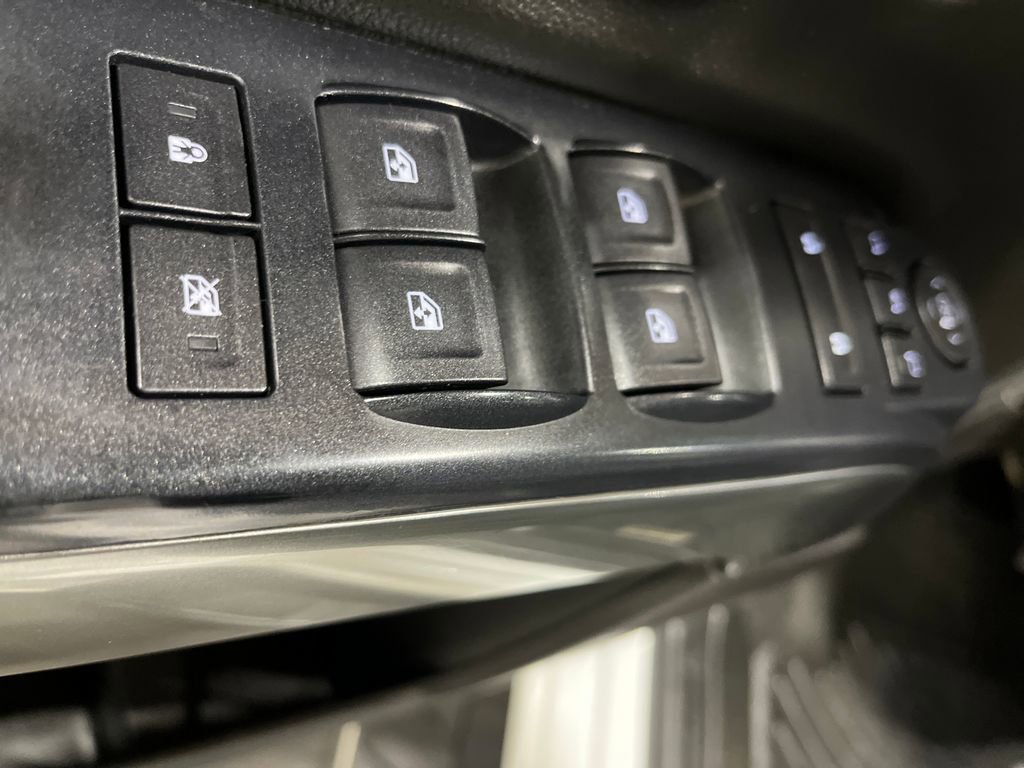 Used 2019 Chevrolet Silverado 2500 LT image 12