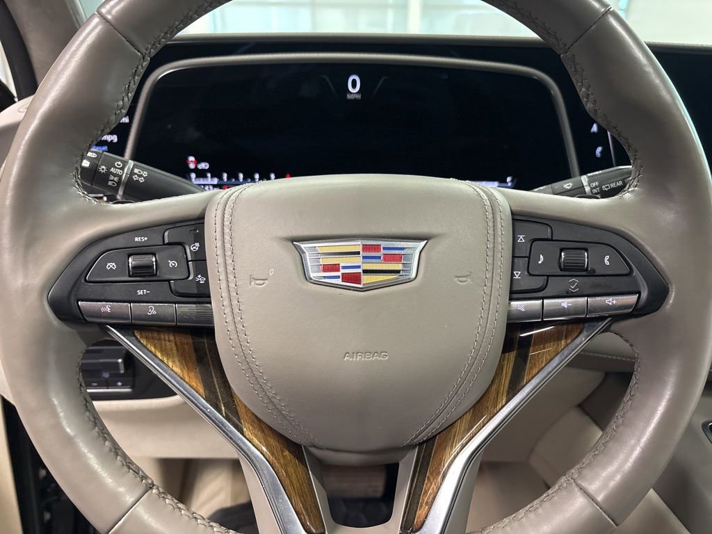 Used 2022 Cadillac Escalade ESV Premium Luxury Platinum image 15