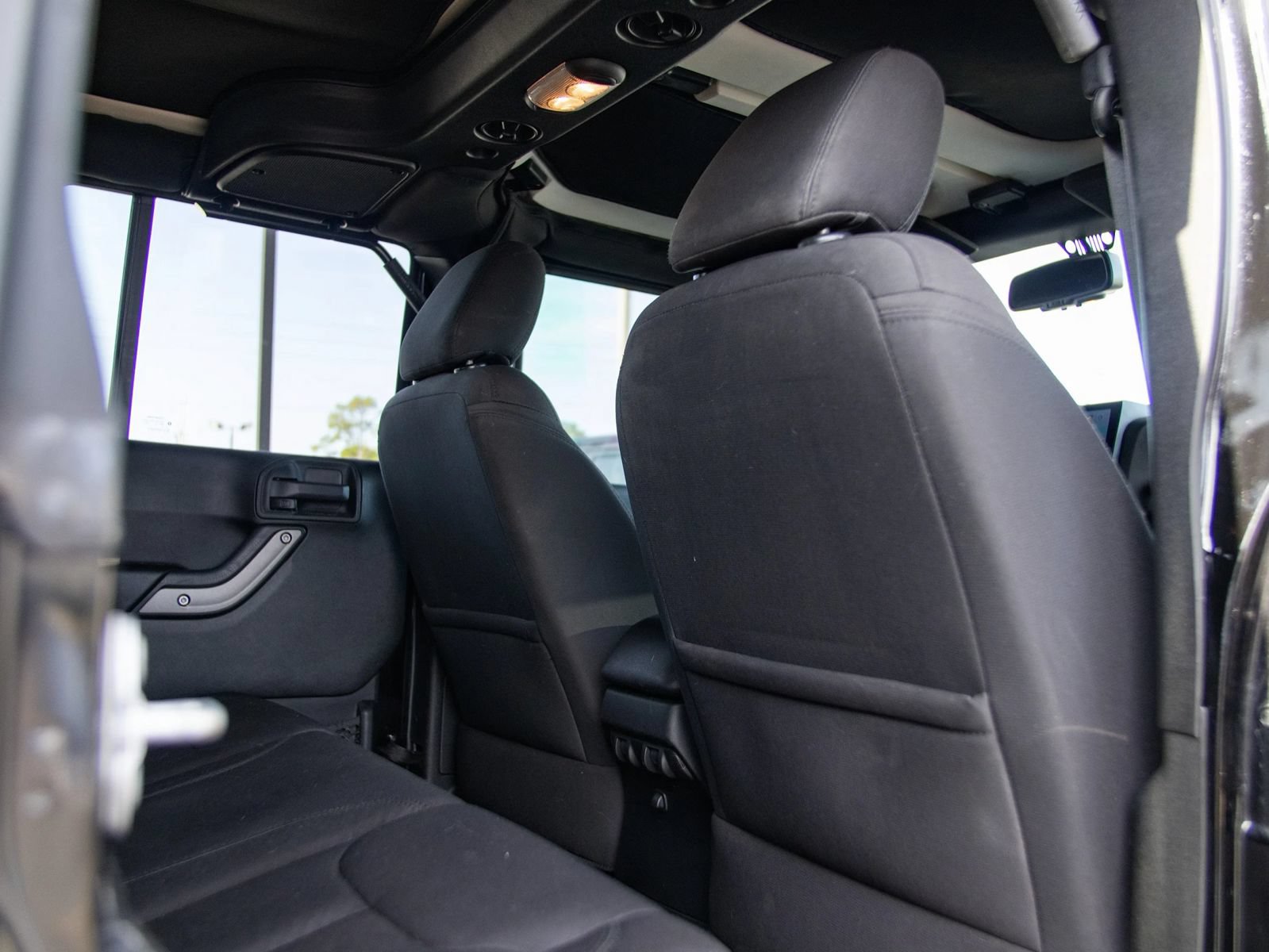 Used 2016 Jeep Wrangler Unlimited Sport w/ Quick Order Package 24S AWD/4WD image 27