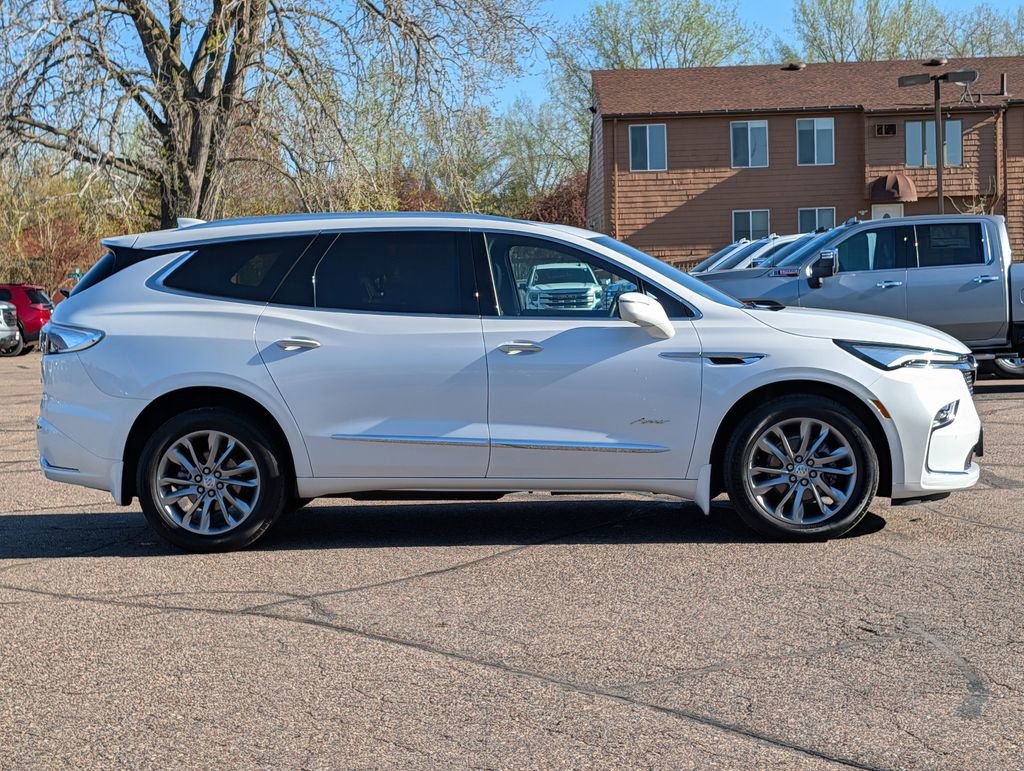 Used 2024 Buick Enclave Avenir w/ Avenir Technology Package AWD/4WD image 14