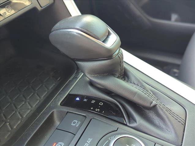 Certified 2022 Toyota RAV4 XLE Premium AWD/4WD image 24