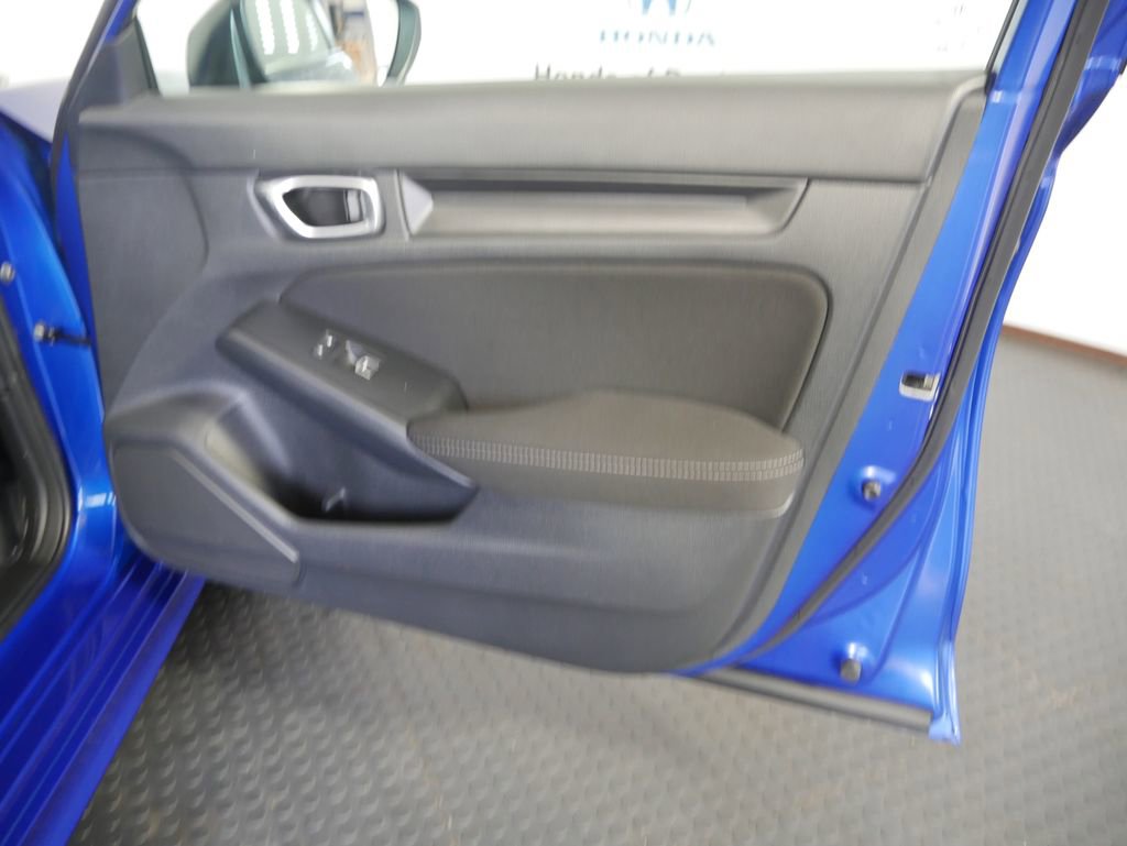 Used 2023 Honda Civic Sport image 5