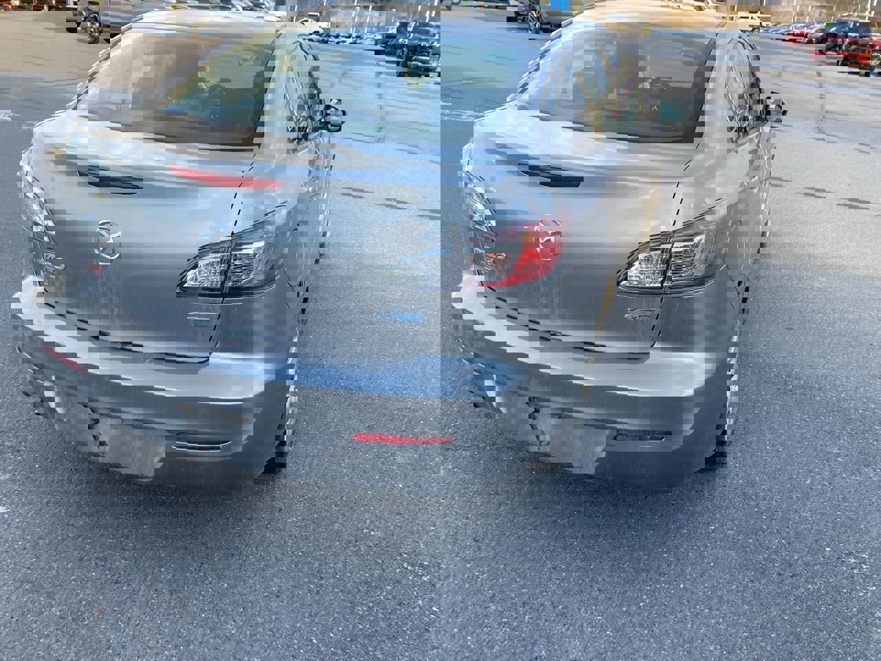 Used 2013 MAZDA MAZDA3 i Sport image 7