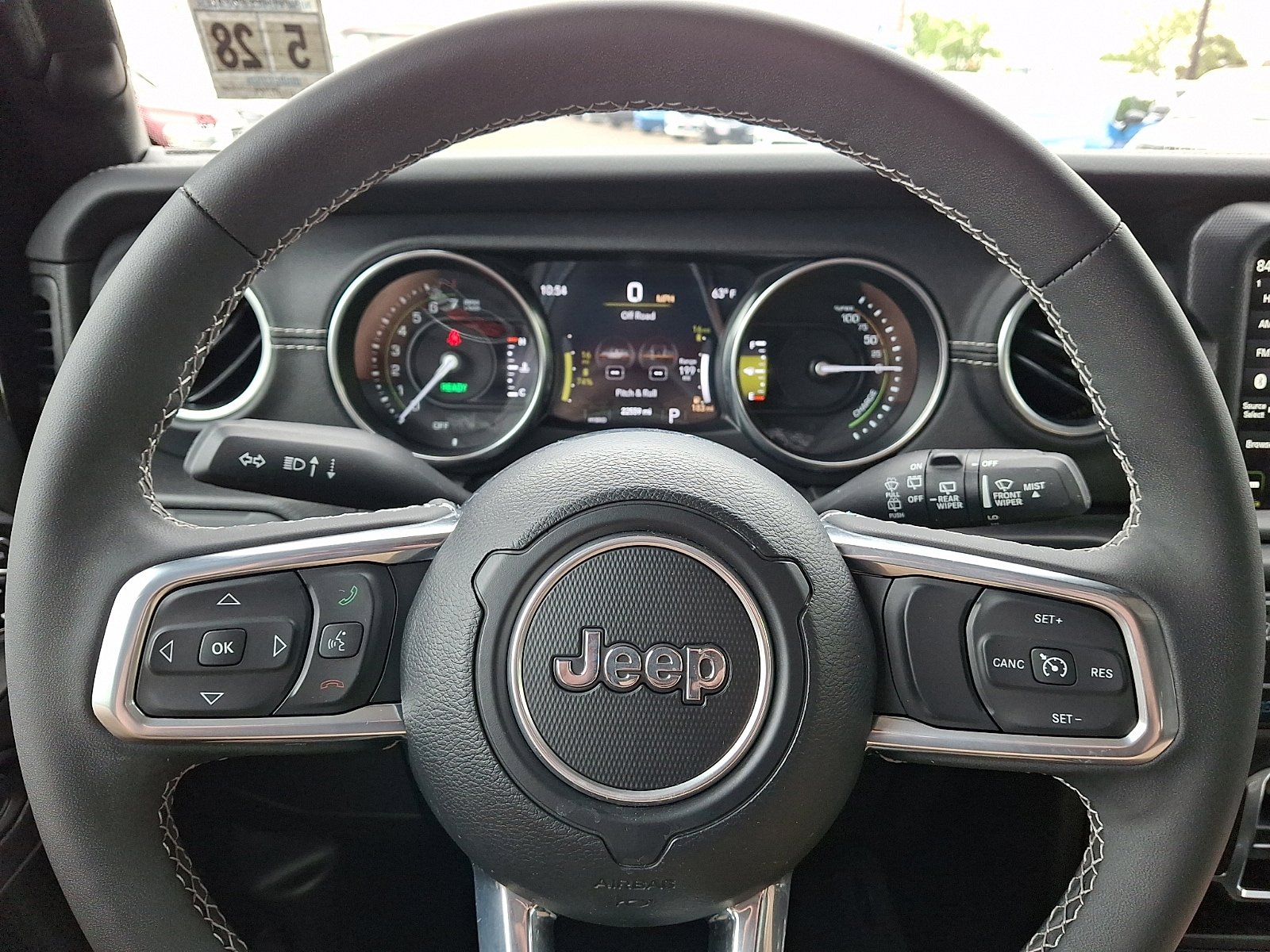Used 2023 Jeep Wrangler Sahara w/ Cold Weather Group AWD/4WD image 18