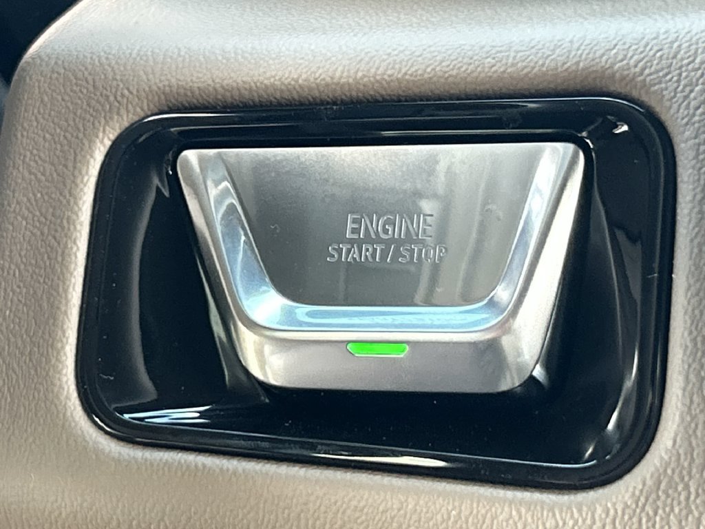 New 2027 GMC Yukon Denali w/ Advanced Technology Package AWD/4WD image 17