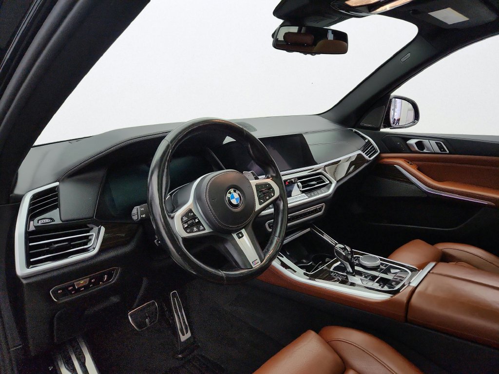 Used 2021 BMW X5 M50i AWD/4WD image 10
