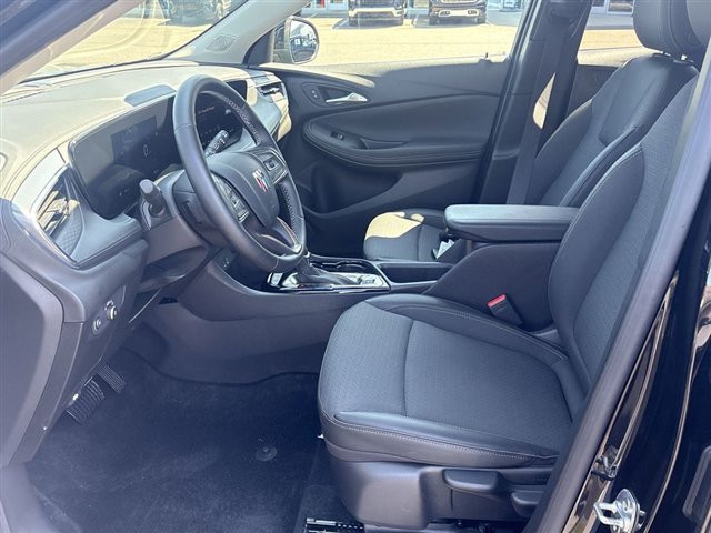 Used 2025 Buick Encore GX Preferred FWD image 18