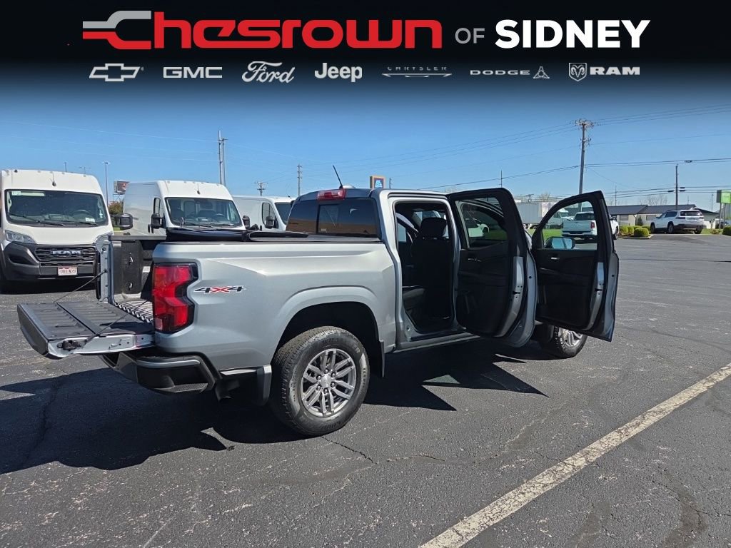 Used 2023 Chevrolet Colorado LT w/ LT Convenience Package II AWD/4WD image 22