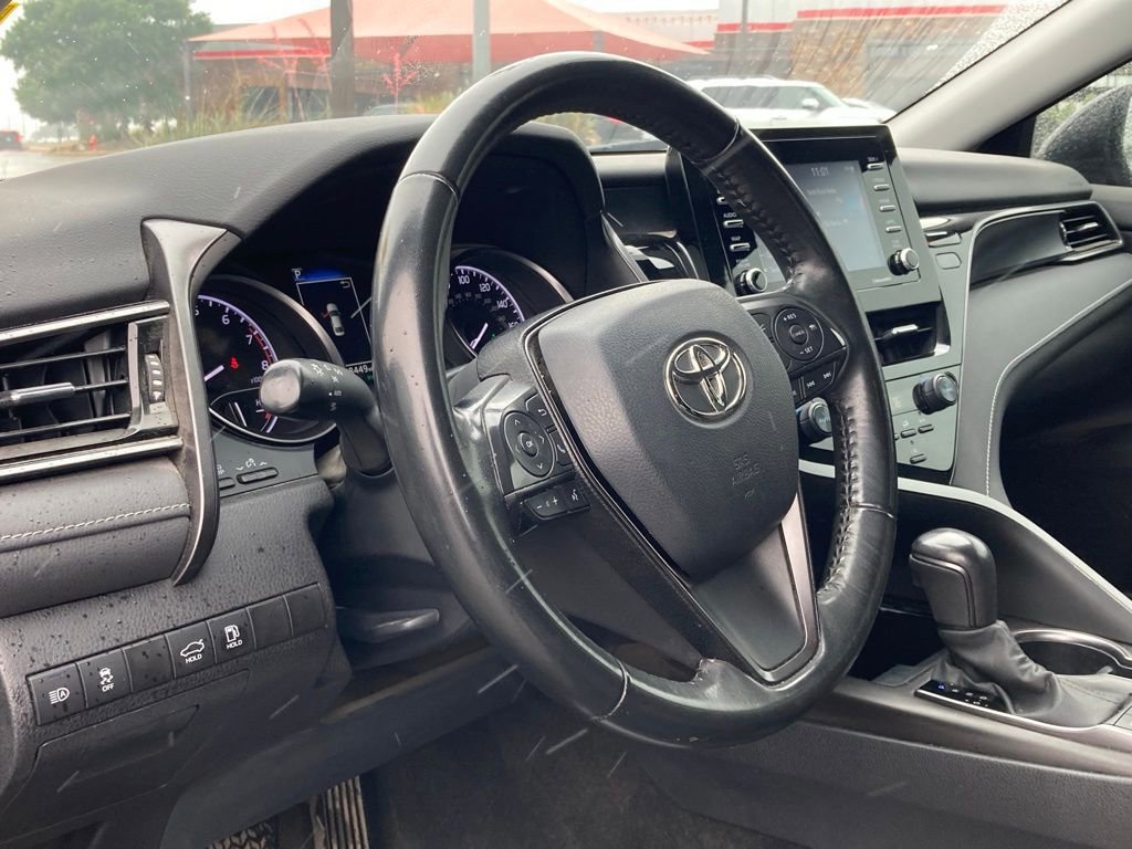Used 2023 Toyota Camry SE w/ Convenience Package image 9