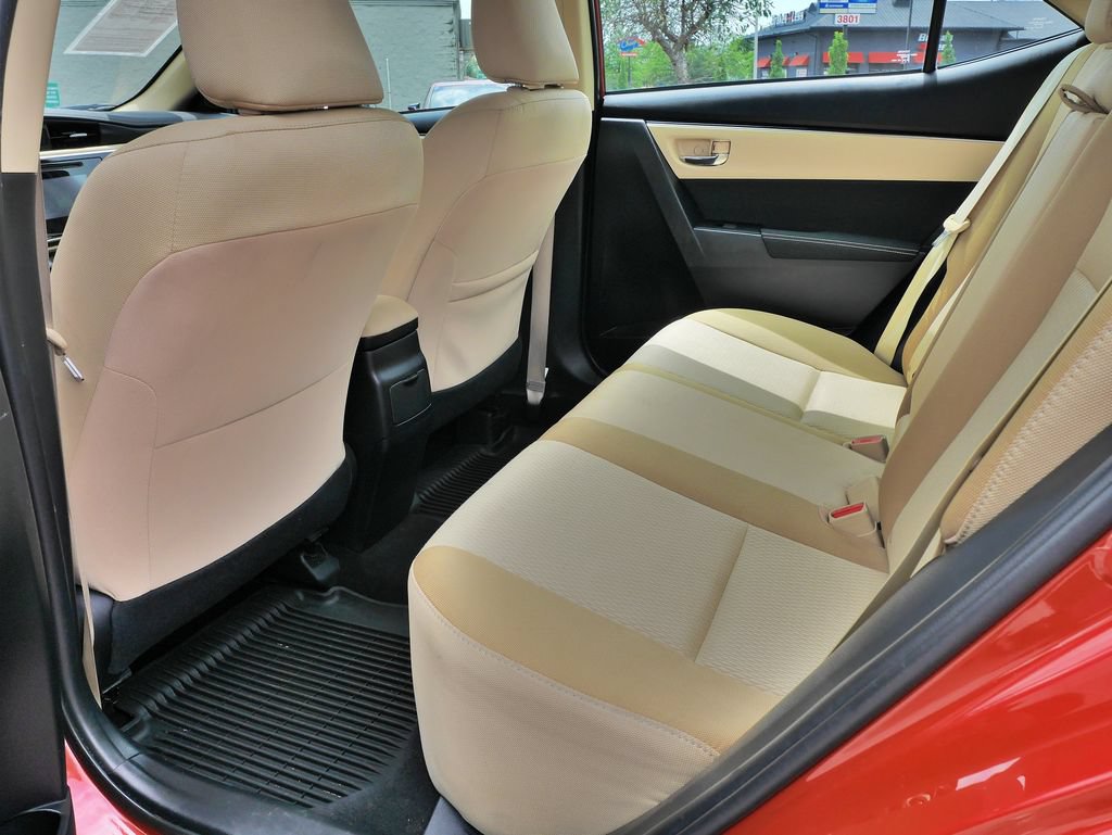 Used 2017 Toyota Corolla LE FWD image 17