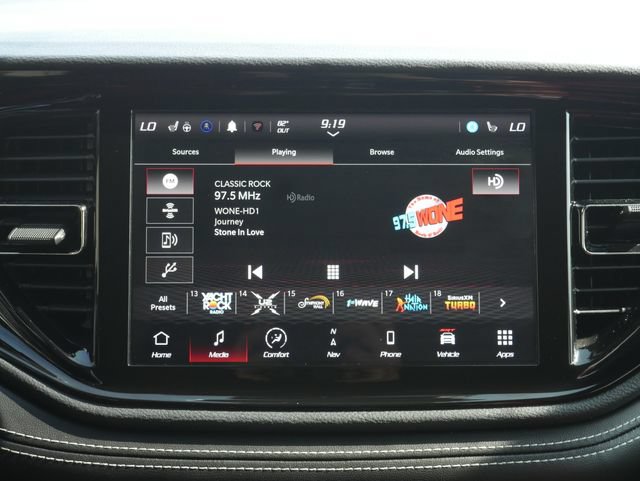 Used 2022 Dodge Durango SRT w/ Technology Group AWD/4WD image 23
