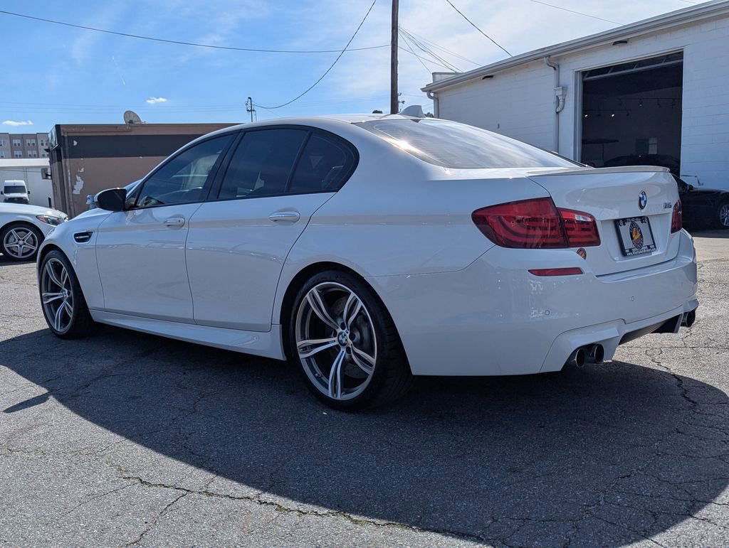 Used 2013 BMW M5 RWD image 7