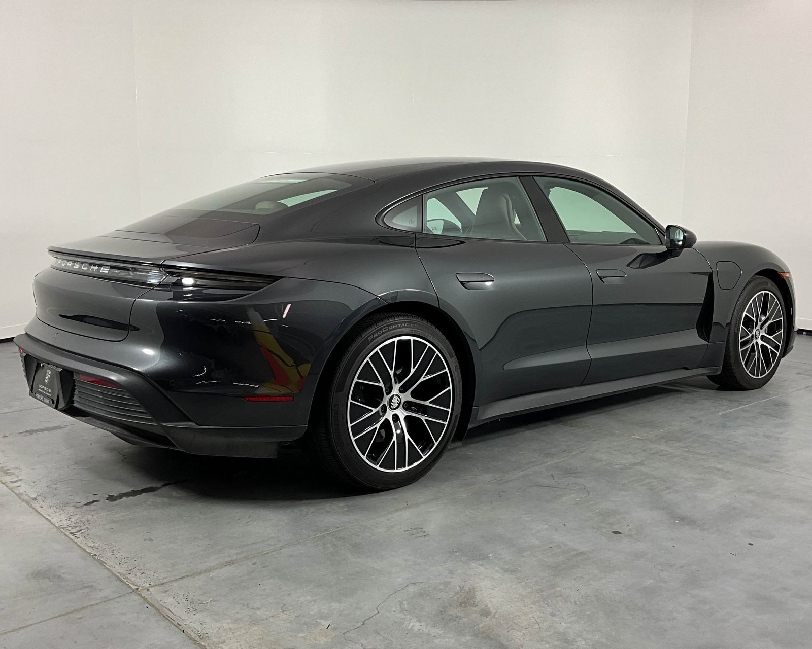 Certified 2024 Porsche Taycan image 7