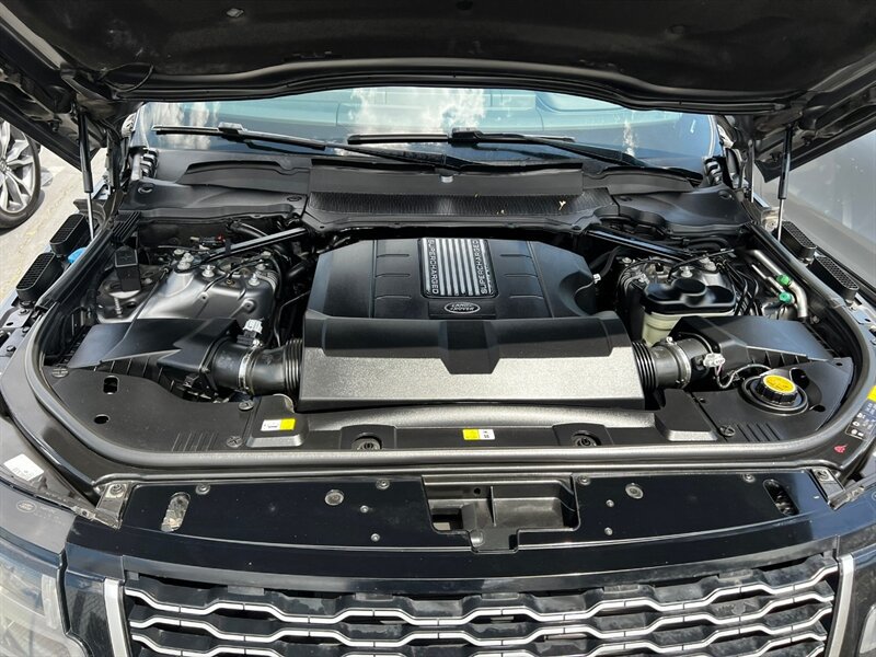 Used 2019 Land Rover Range Rover Supercharged AWD/4WD image 48