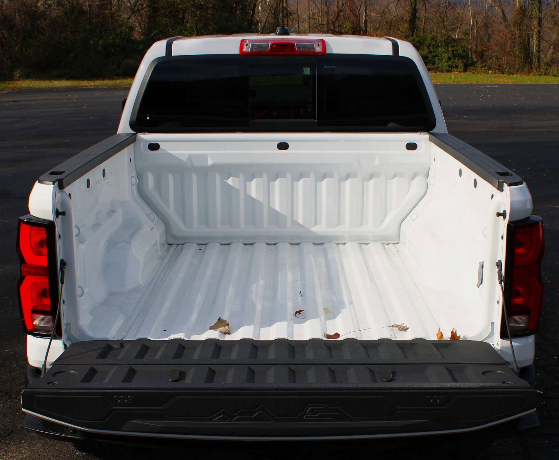 Used 2024 Chevrolet Colorado Z71 w/ Z71 Convenience Package 2 image 14