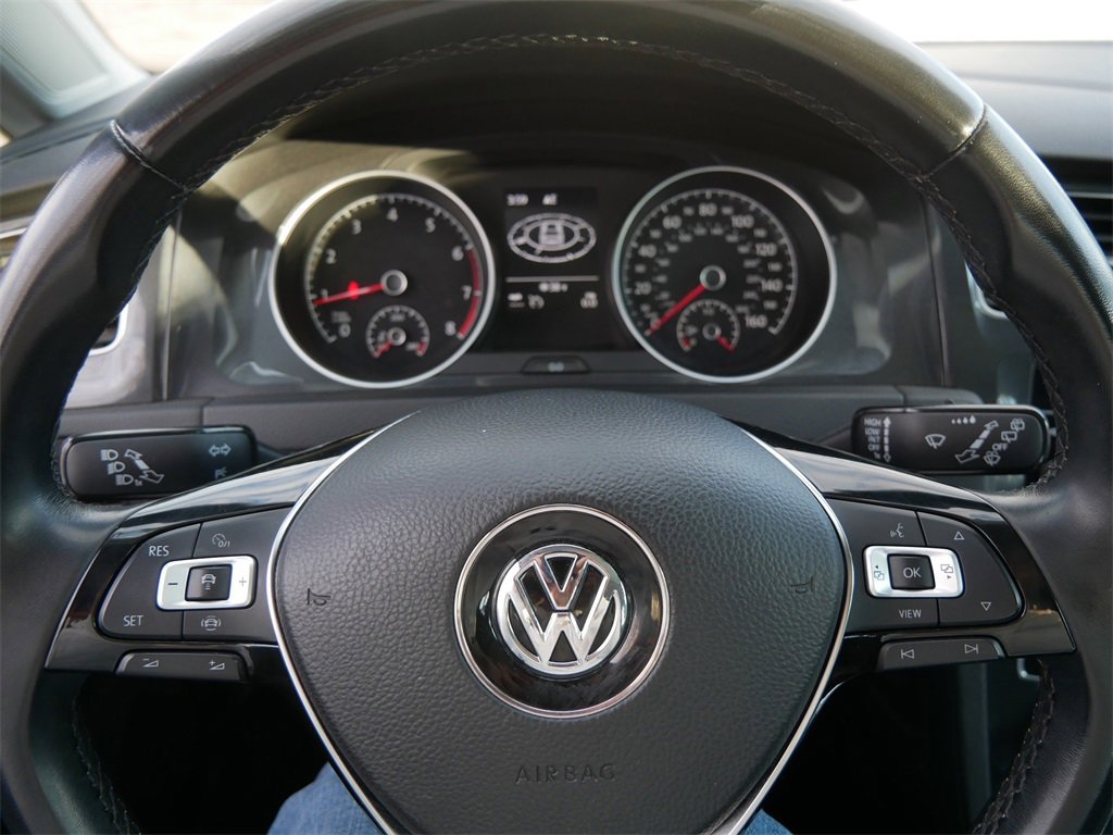 Used 2019 Volkswagen Golf SE w/ Driver Assistance Package image 24