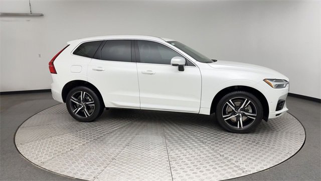 Used 2018 Volvo XC60 T8 R-Design w/ Convenience Package image 9