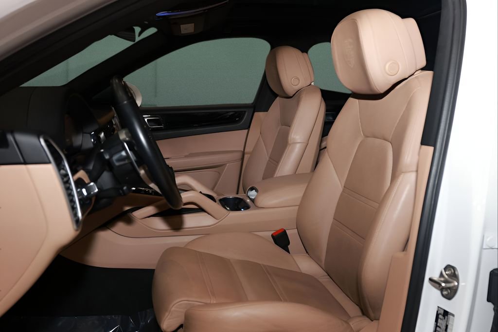 Used 2021 Porsche Cayenne S w/ Premium Package Plus image 2