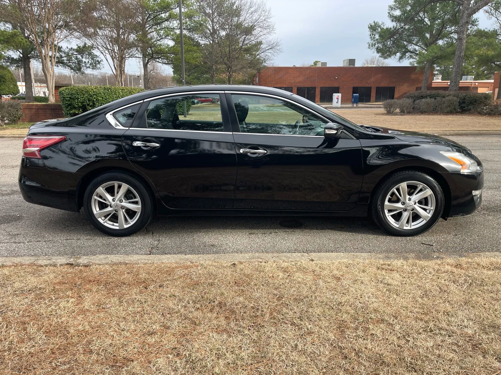 Used 2013 Nissan Altima 2.5 SL w/ Technology Pkg image 6