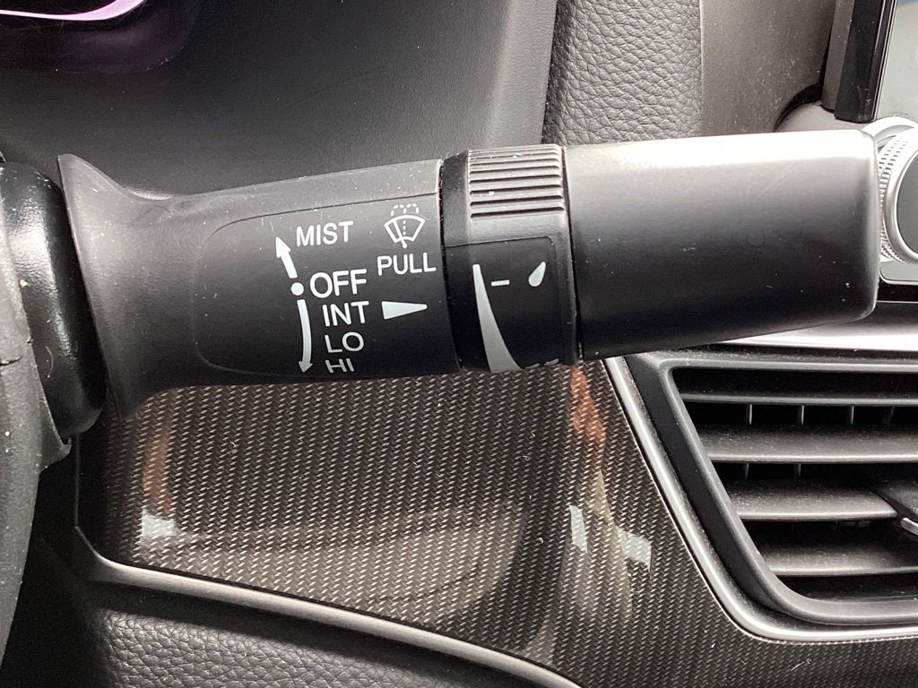 Used 2018 Honda Accord Sport image 21