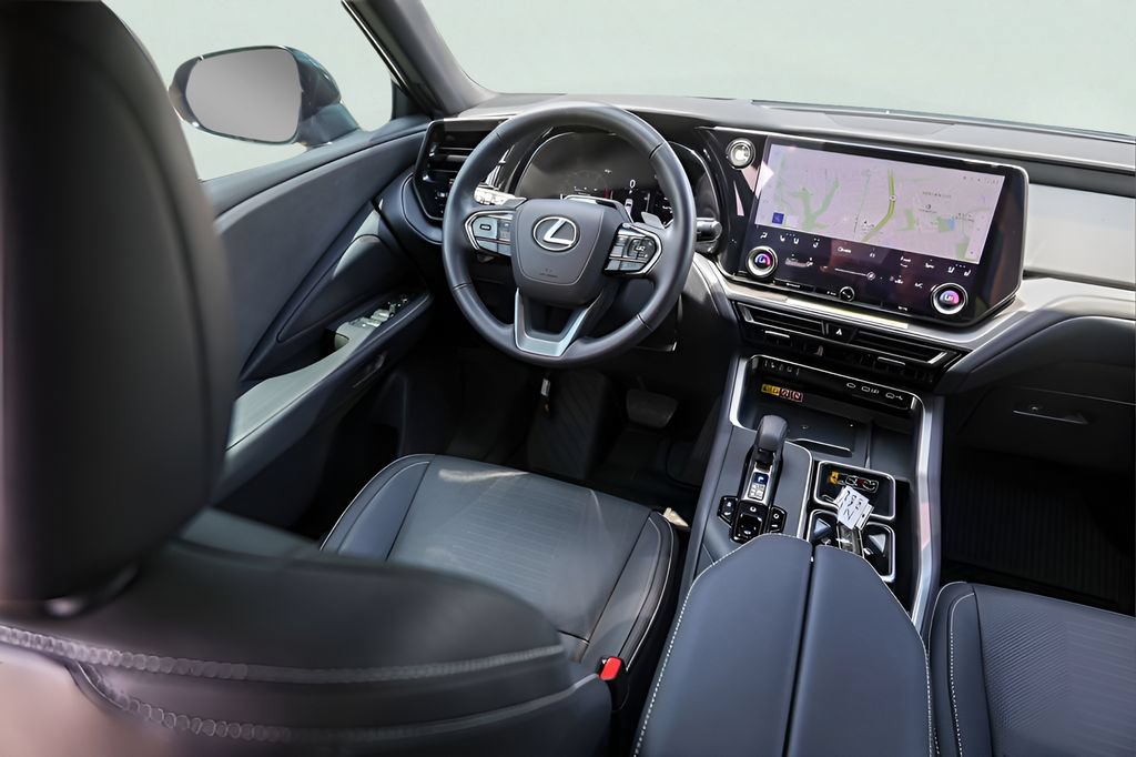 Used 2025 Lexus TX 350 AWD w/ Technology Package image 26