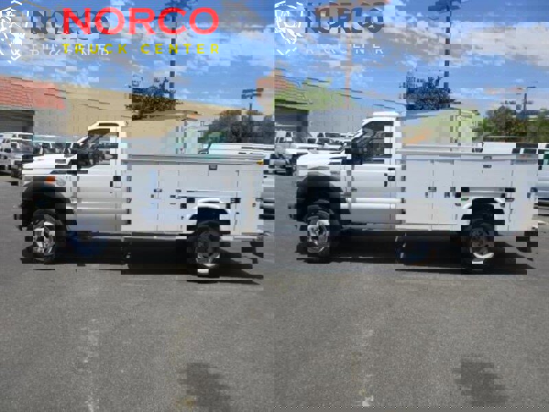 Used 2011 Ford F450 XL w/ XL Decor Group image 6