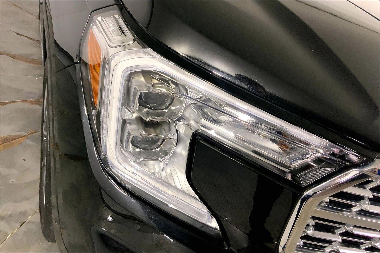 Used 2023 GMC Terrain Denali w/ Black Diamond Edition image 26