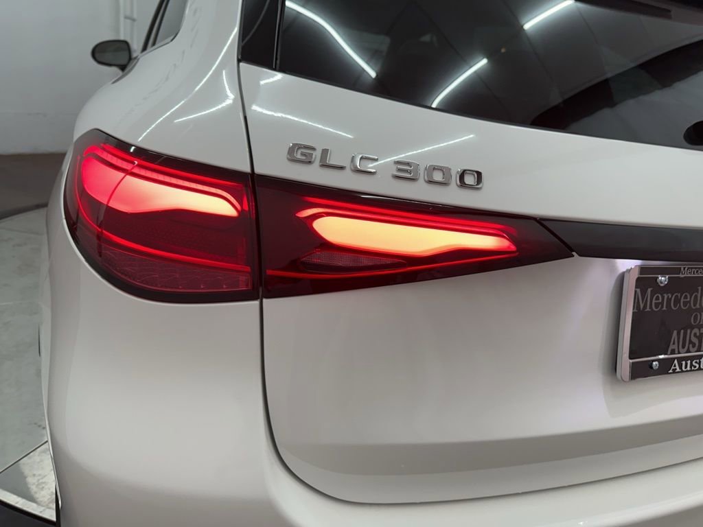 New 2026 Mercedes-Benz GLC 300 image 28