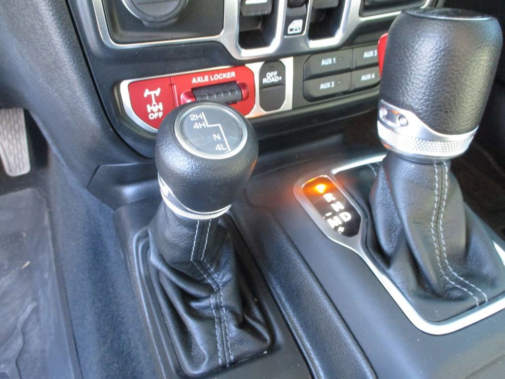 Used 2024 Jeep Gladiator Sport image 13