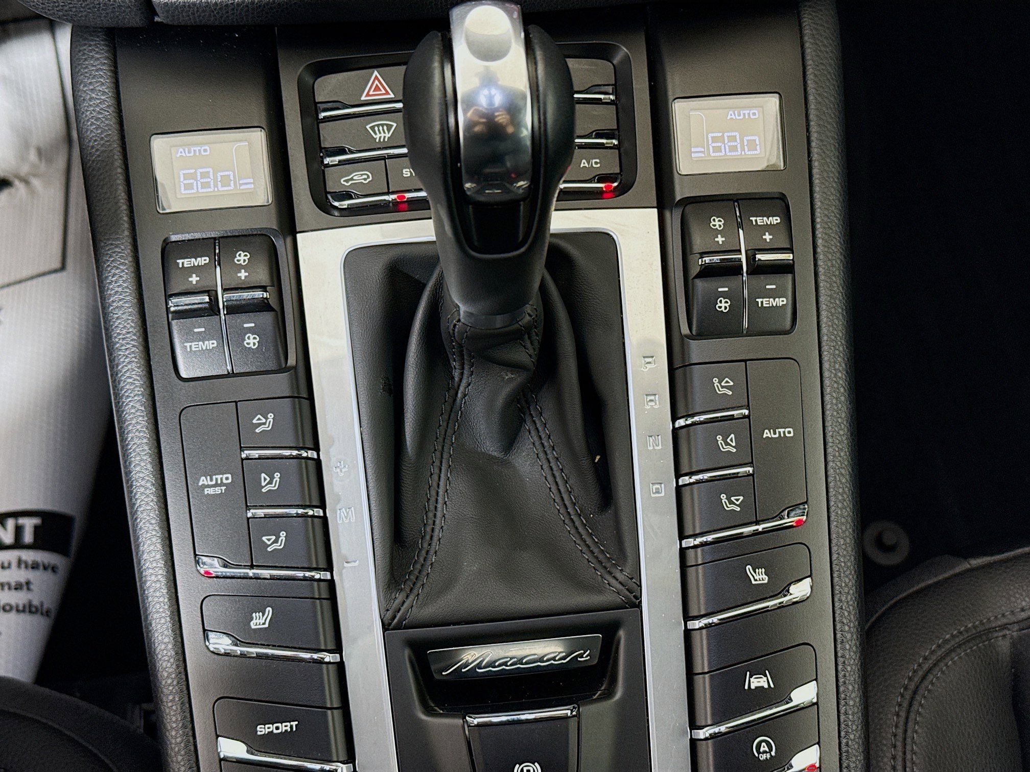 Used 2020 Porsche Macan image 17