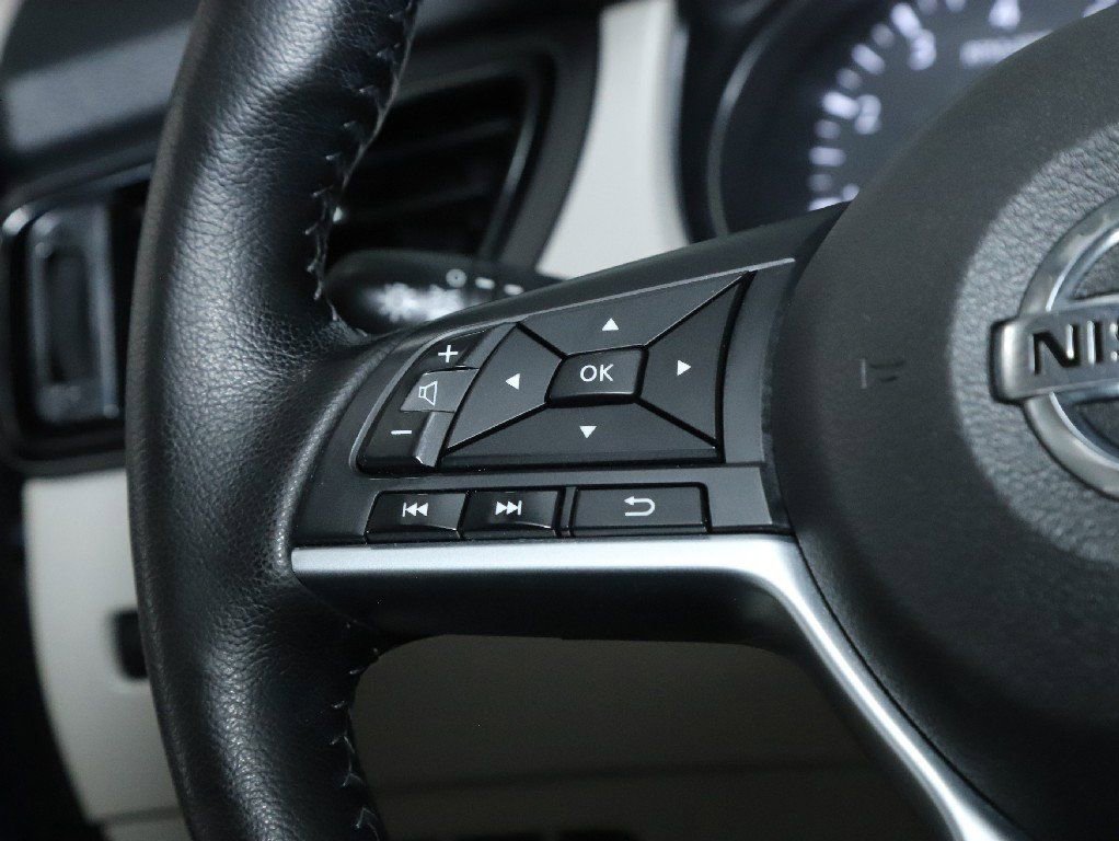 Certified 2022 Nissan Rogue Sport SV image 22